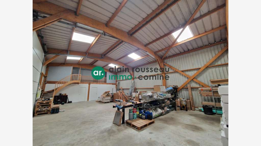 A louer local d'activité 280m² à Loire-Authion