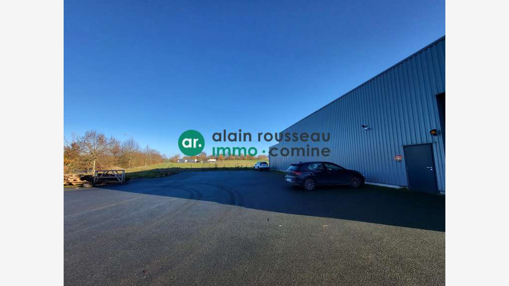Location local d'activité 730m² Angers Est