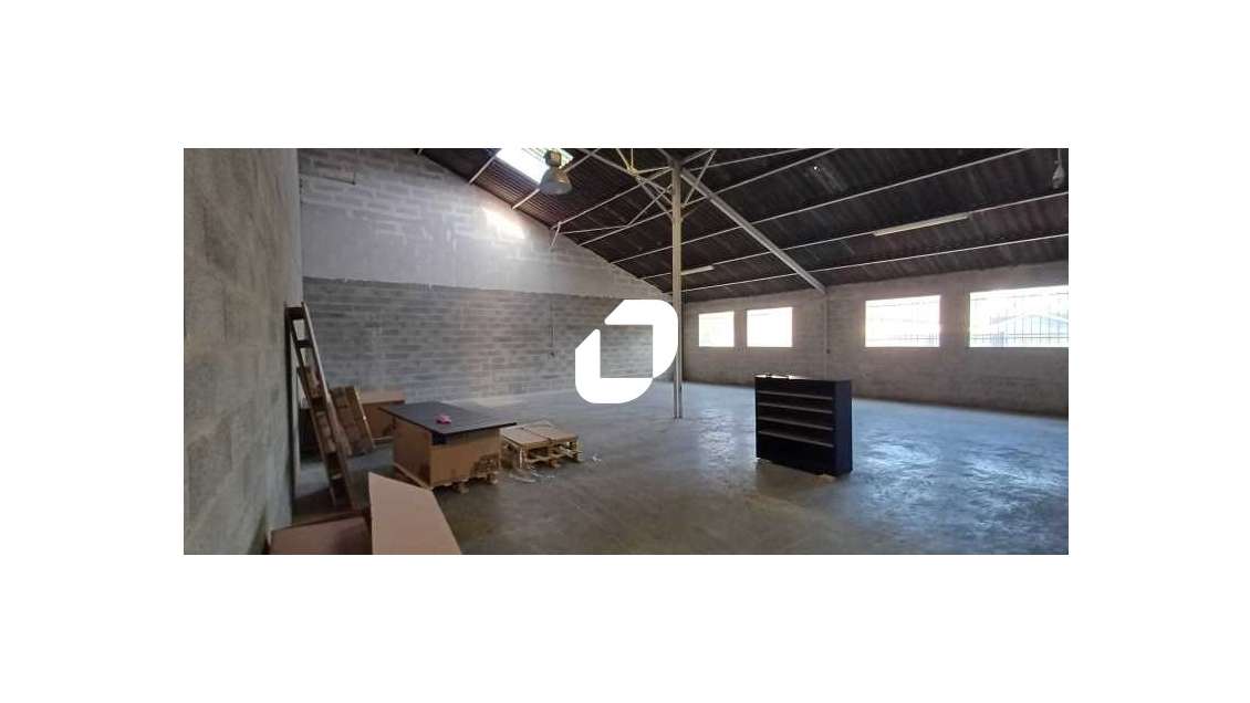 A louer Local d'activité 144m² Longnes