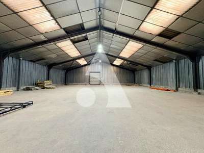 Local d'activité 288m² à louer à Longuenesse (62)