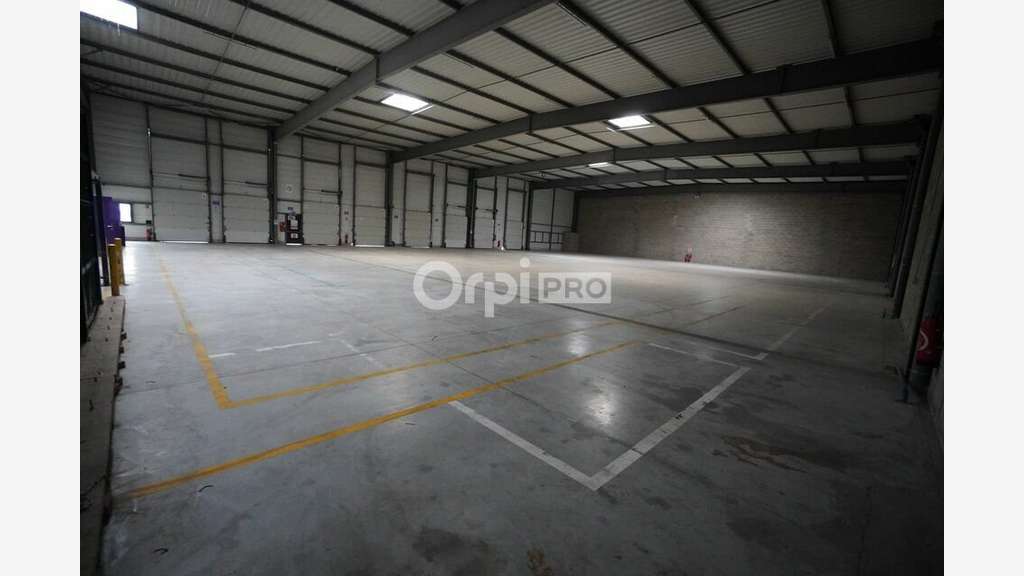a louer local d'activité 1544m² secteur Longvic