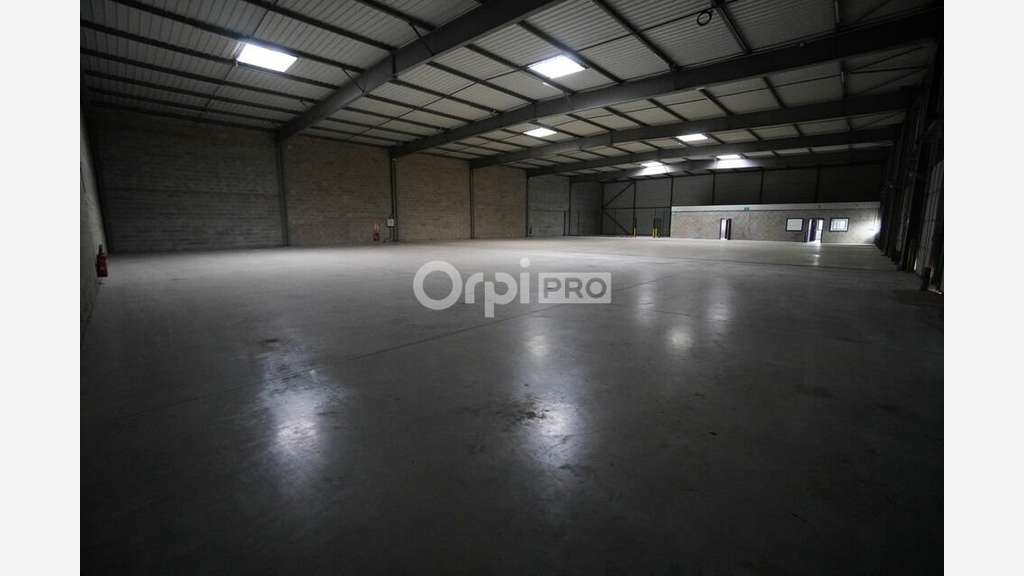 a louer local d'activité 1544m² secteur Longvic