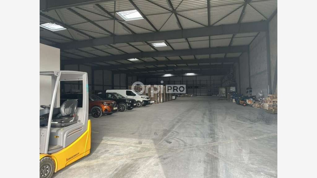a louer local d'activité 1544m² secteur Longvic