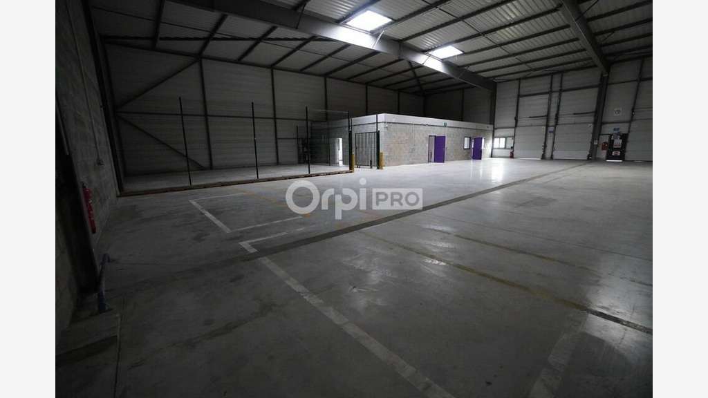 a louer local d'activité 1544m² secteur Longvic