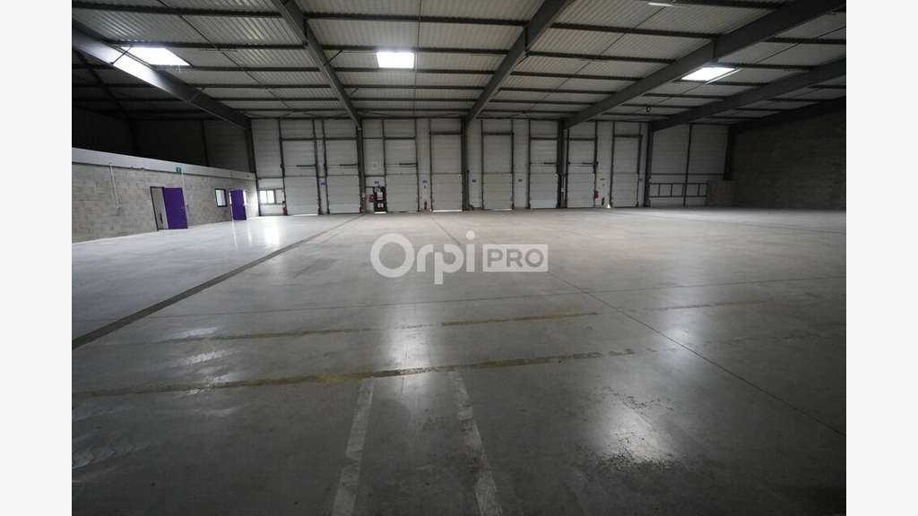 a louer local d'activité 1544m² secteur Longvic
