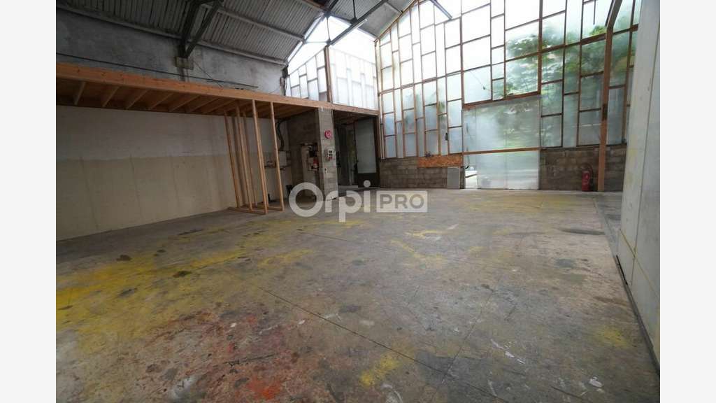 A louer local d'activité 195m² secteur Longvic