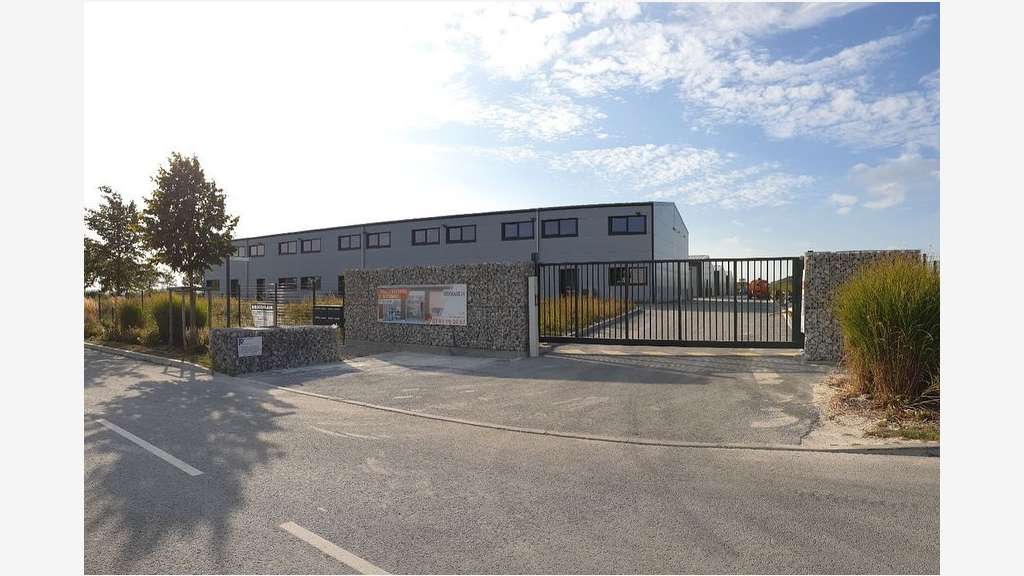 Location local d'activités de 150 m² – Dijon