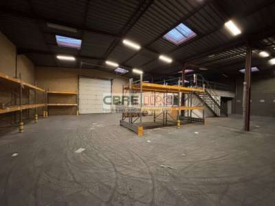 Location Locaux d'activités - Entrepôts à Lons