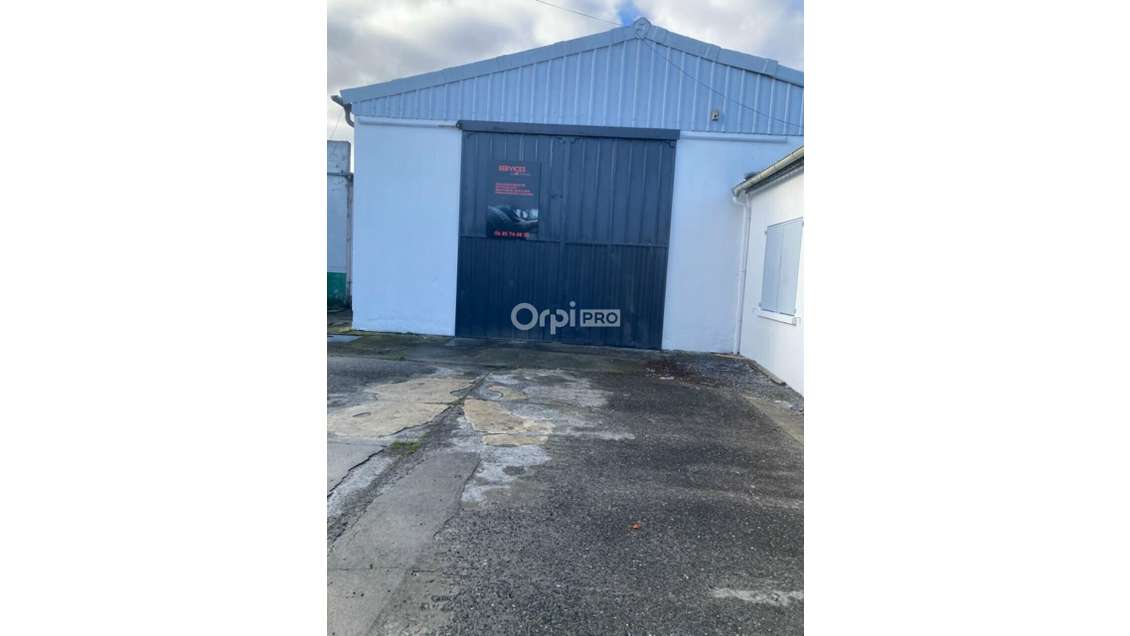 A louer entrepôt 180m² ZAC IndusLons