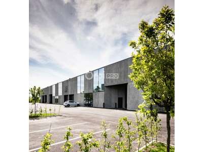 Location Locaux d'activités - Entrepôts à Loos