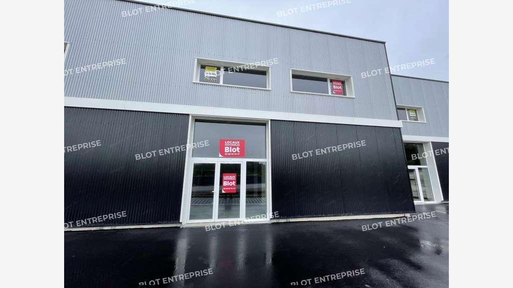 A louer local d'activités neufs 267m² à Loperhet