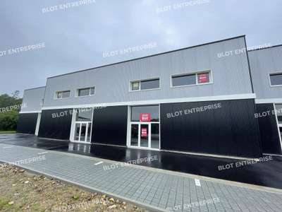 A louer local d'activités neufs 267m² à Loperhet