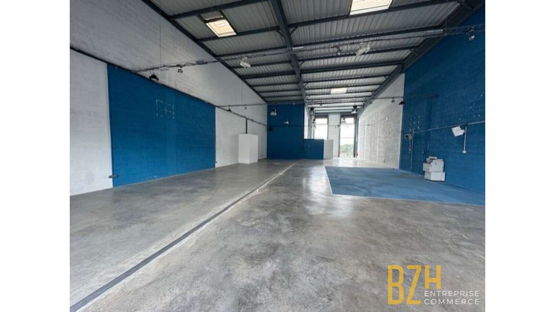 Local commercial 300m² à louer axe passant Lorient