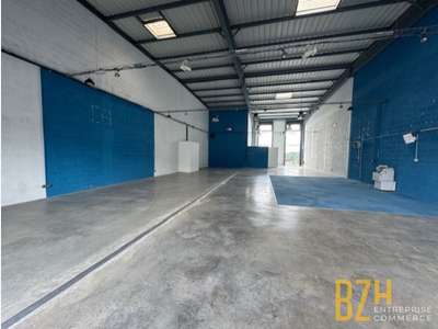 Local commercial 300m² à louer axe passant Lorient