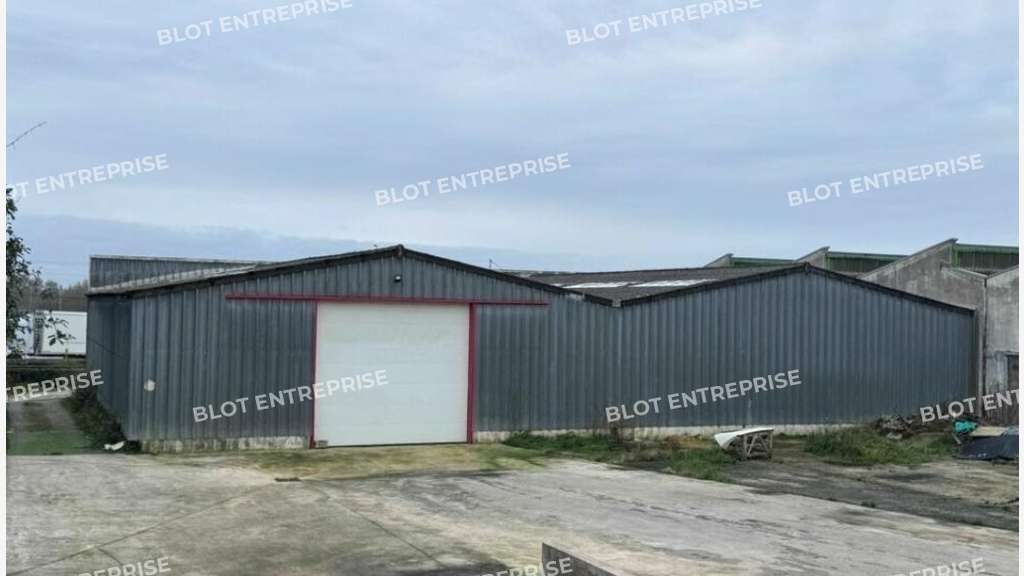 A louer local d'activités rénové de 730m² Lorient