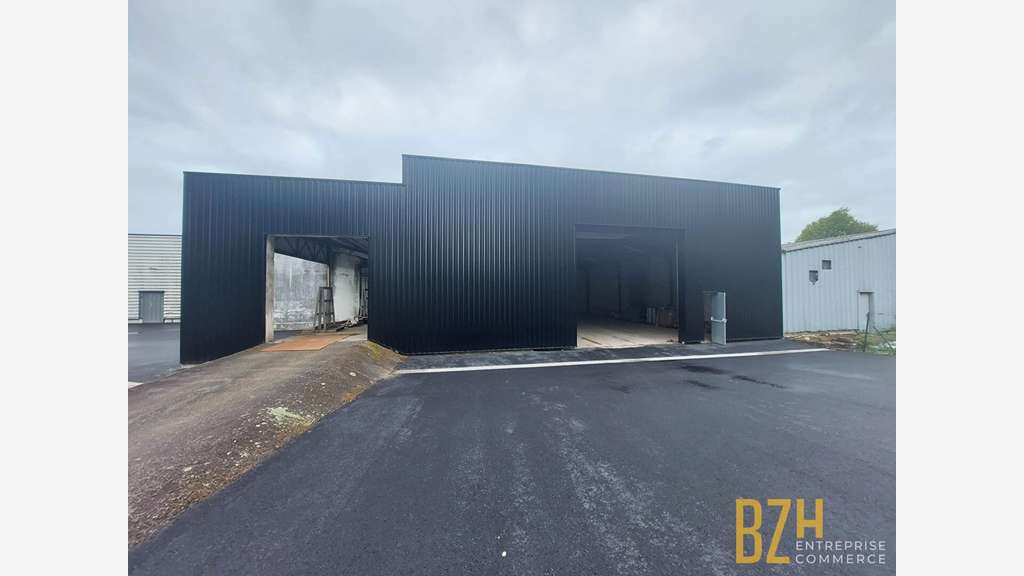 A louer local 1330m² zone du Lanveur sur Lorient