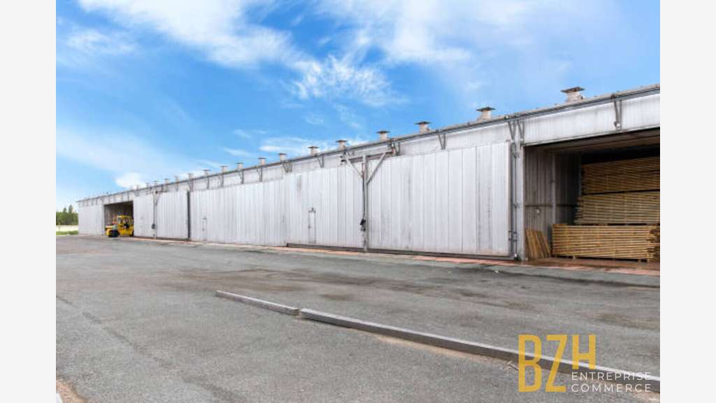 A louer local de stockage 400m² à Lorient