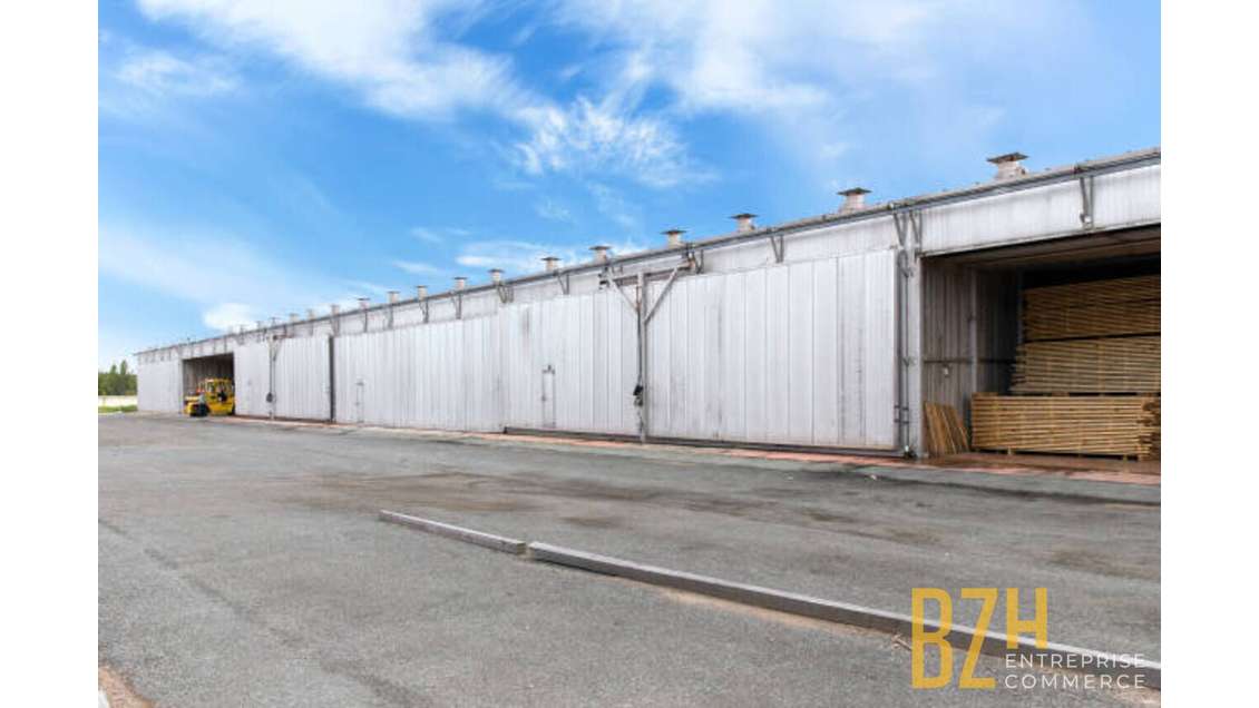 A louer local de stockage 400m² à Lorient