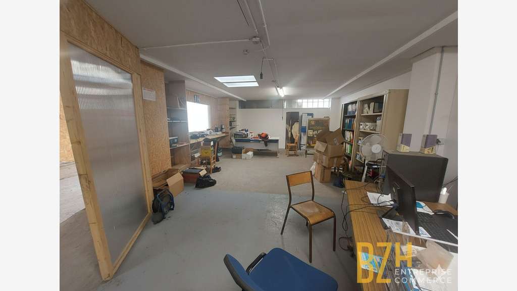 A louer local d activités 300m² sur Hennebont