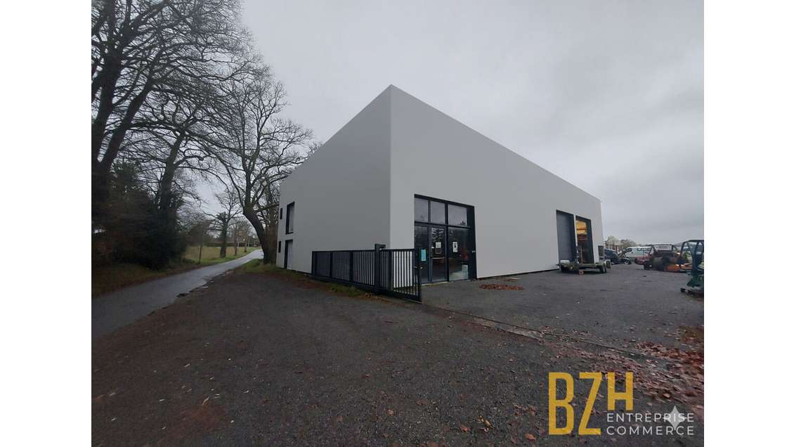 A louer local 500m² zone du Lanveur à Languidic