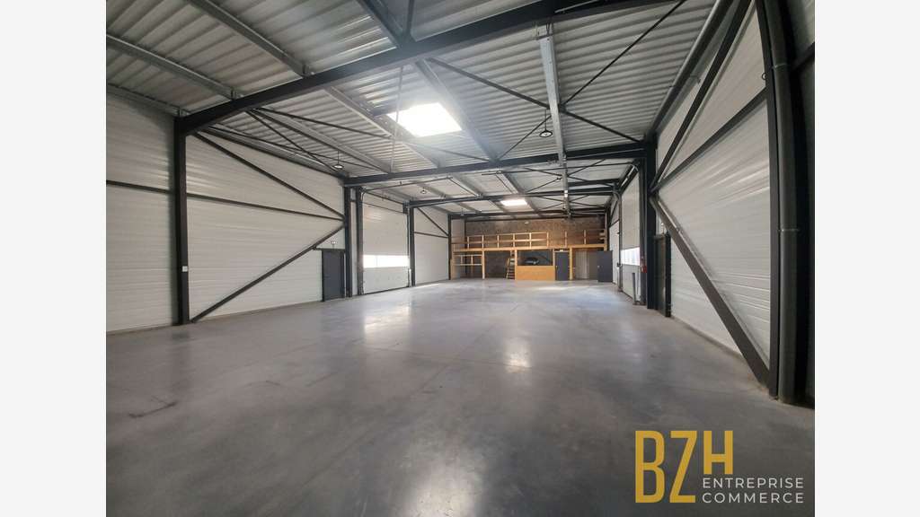 A louer local d'activité 386m² à Landevant Lorient