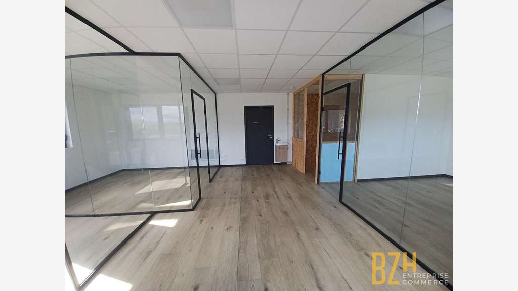 A louer local d'activité 386m² à Landevant Lorient