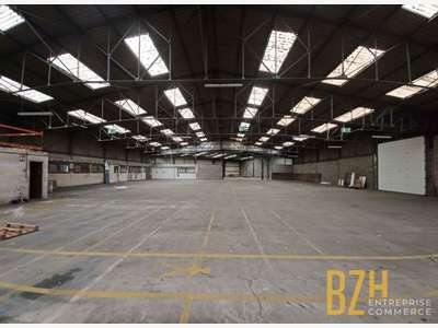 A louer local d'activité 1700m² à Lorient