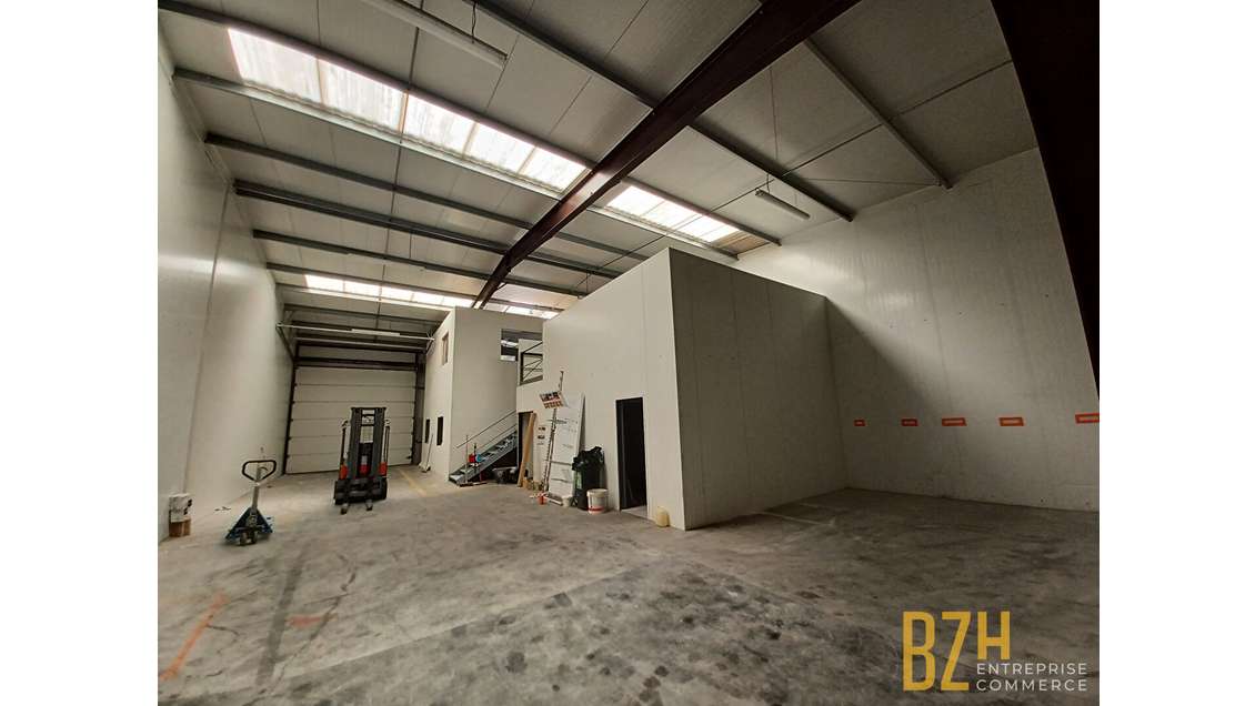 A louer local 330m² secteur Kerpont à Caudan