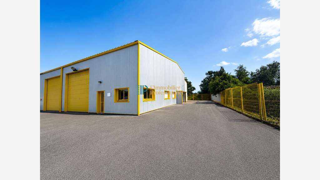 Loue local d'activité 540m² Caudan zone de Kerpont