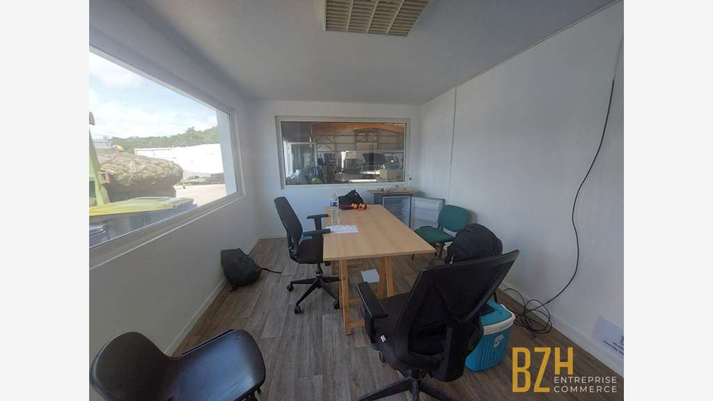A louer cellule d'activités 500m² secteur Lorient