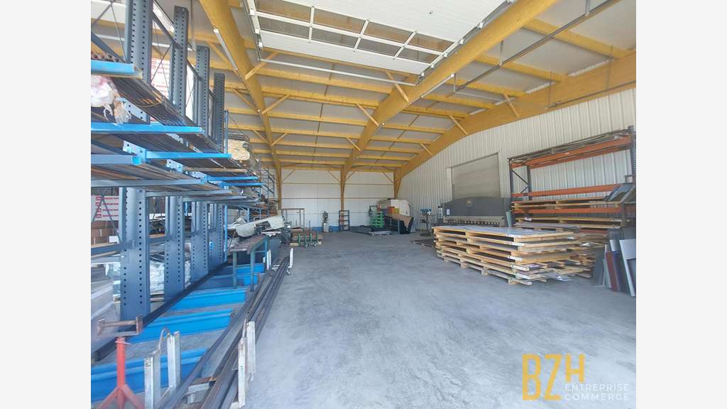A louer local d'activité 550m² secteur Lorient