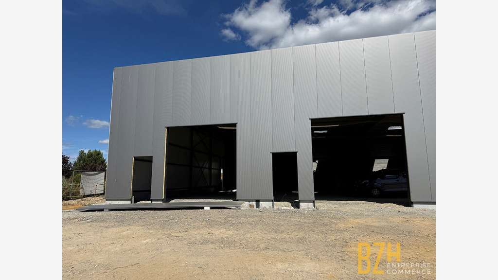 A louer local d'activité 160m² à 988m²  à Lorient