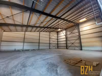 A louer local d'activité 800m² en za à Merlevenez