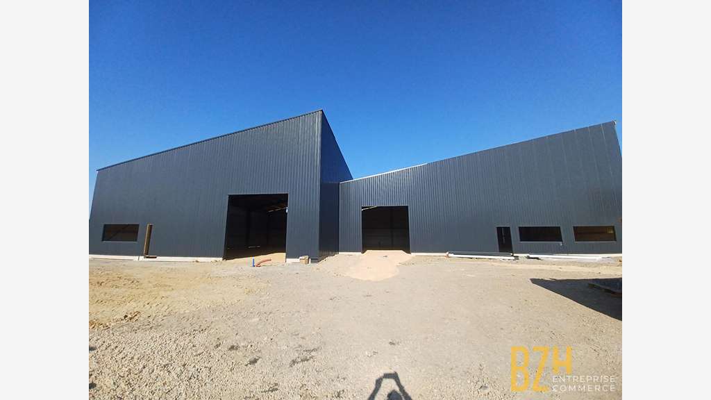 A louer local d'activité 800m² en za à Merlevenez