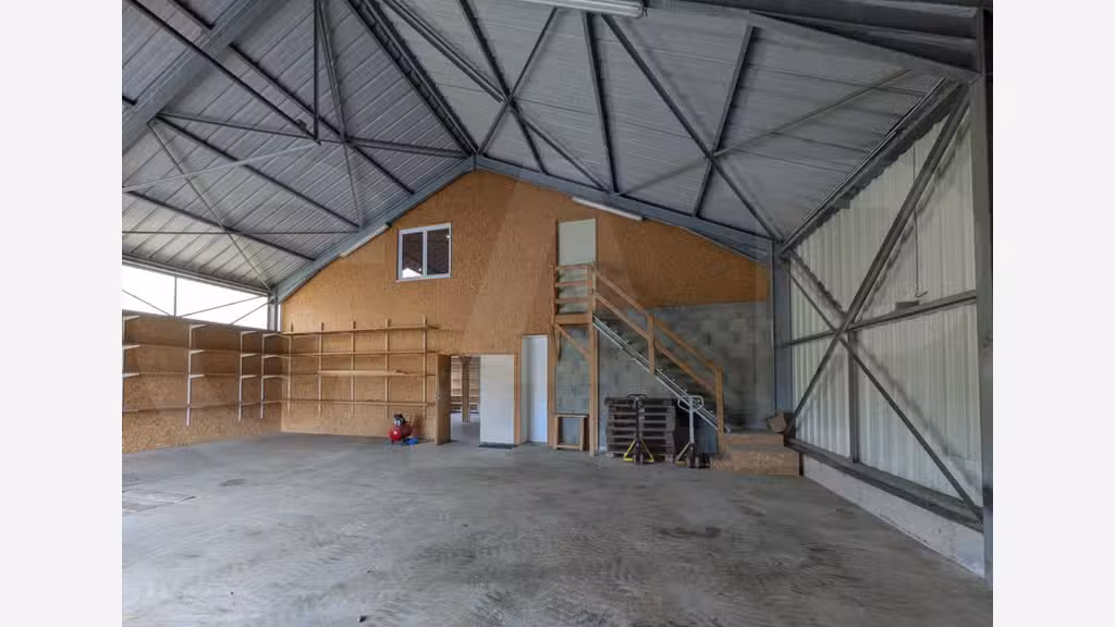 A louer bâtiment d'activités 180m² à Loudéac