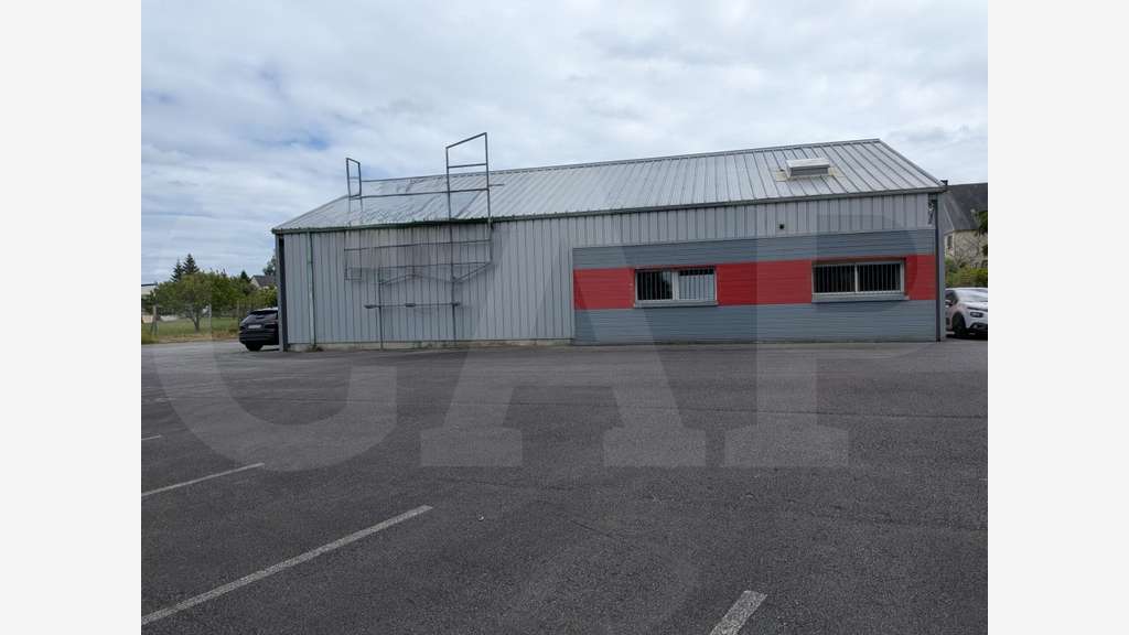 A louer bâtiment d'activités 180m² à Loudéac