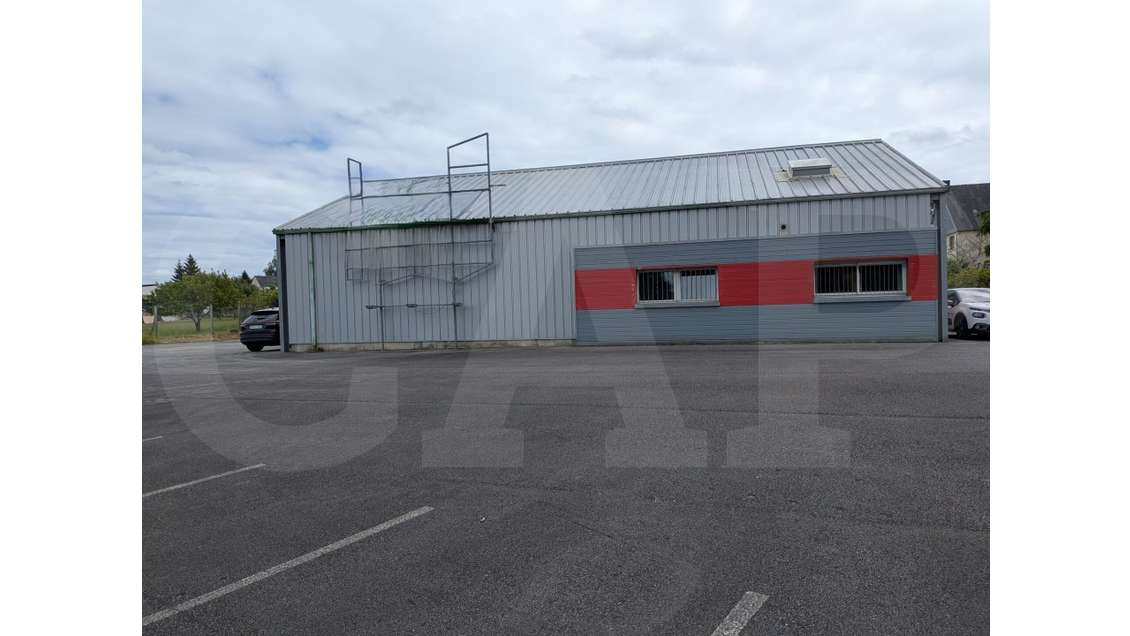 A louer bâtiment d'activités 180m² à Loudéac