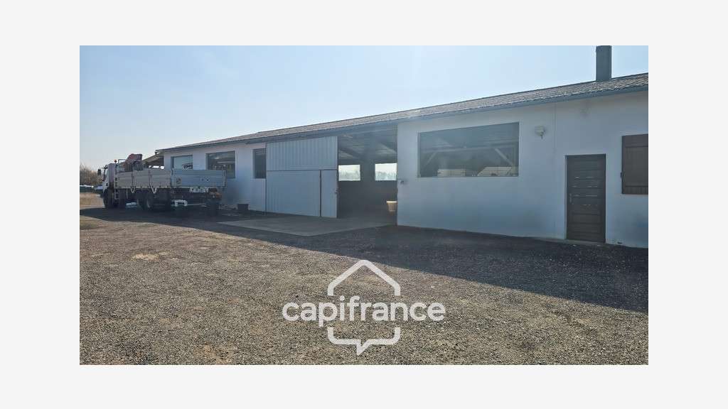 Entrepôt 407m² à louer sur l'axe Louhans/Tournus