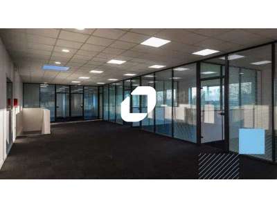 Location Locaux d'activités - Entrepôts à Louvres