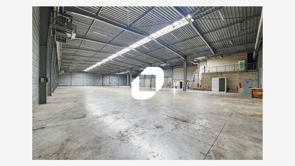 A louer Local d'activité 2280m² Louvres