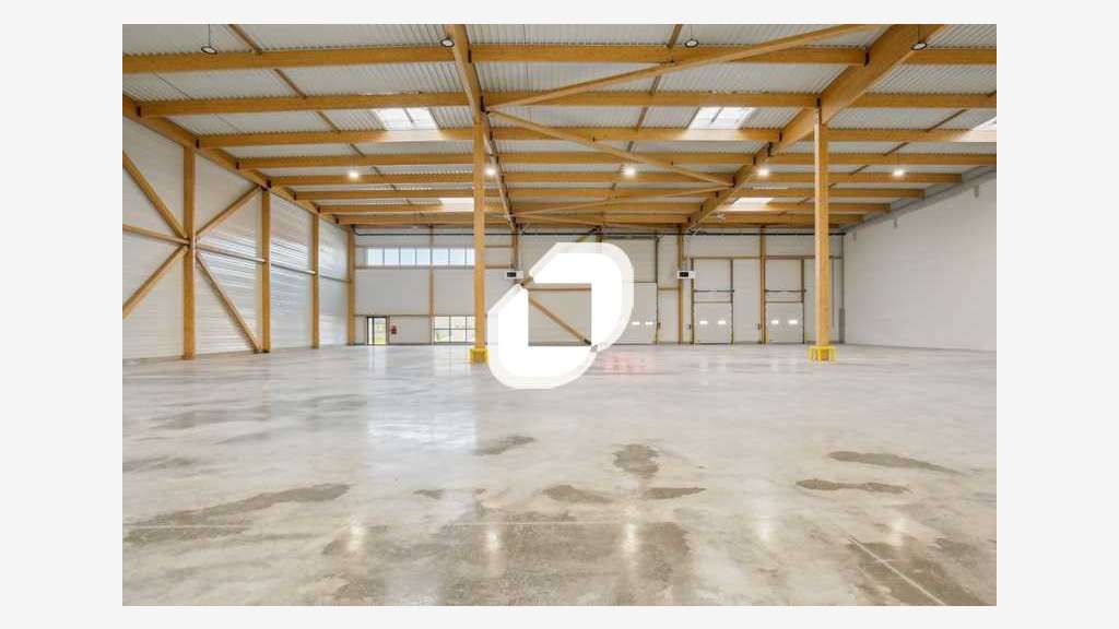 A louer Local d'activité 2314m² Louvres