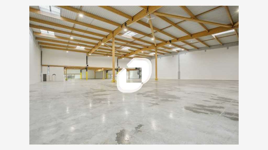 A louer Local d'activité 2314m² Louvres