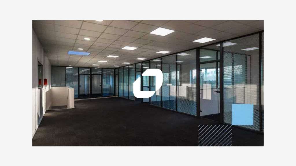 A louer Local d'activité 878m² Louvres