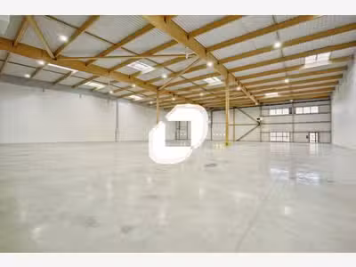 A louer Local d'activité 6974m² Louvres