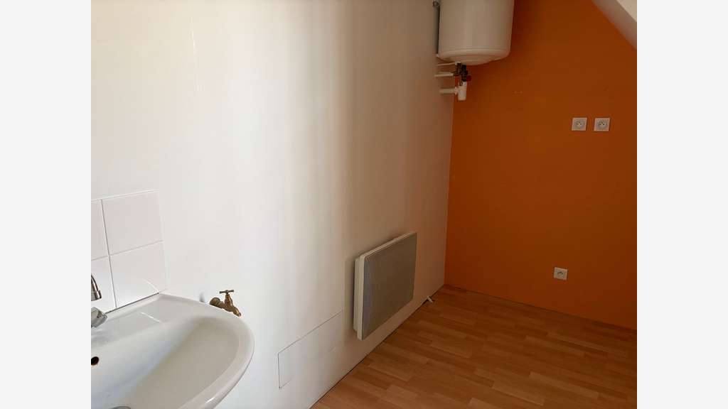 Local artisanal 90m² excellent etat ZA Luçon