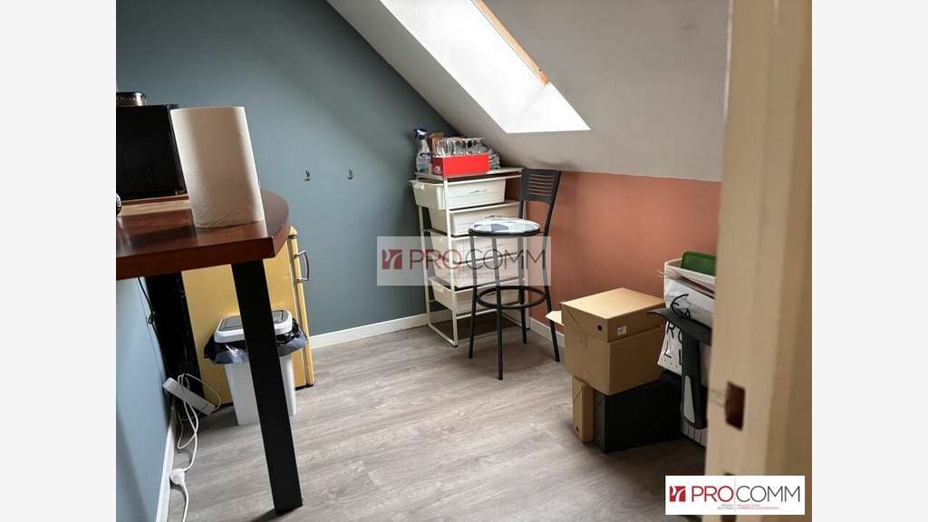 Local d'activité 295m² à louer empl N°1 à Luisant 