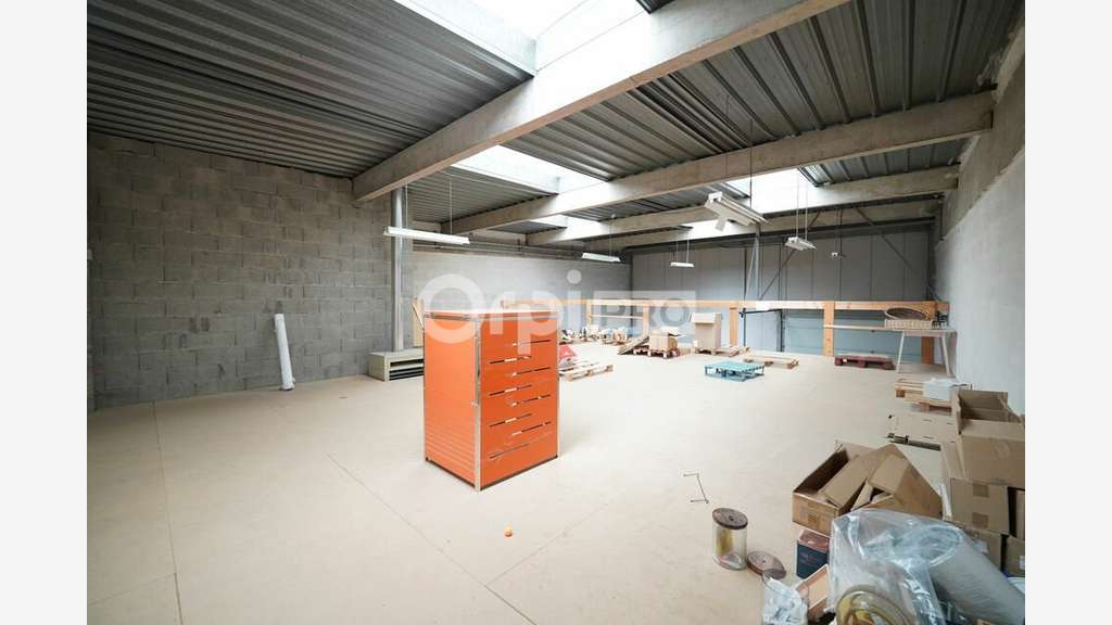 A louer local d'activité bureaux 196m² Lyon 69003