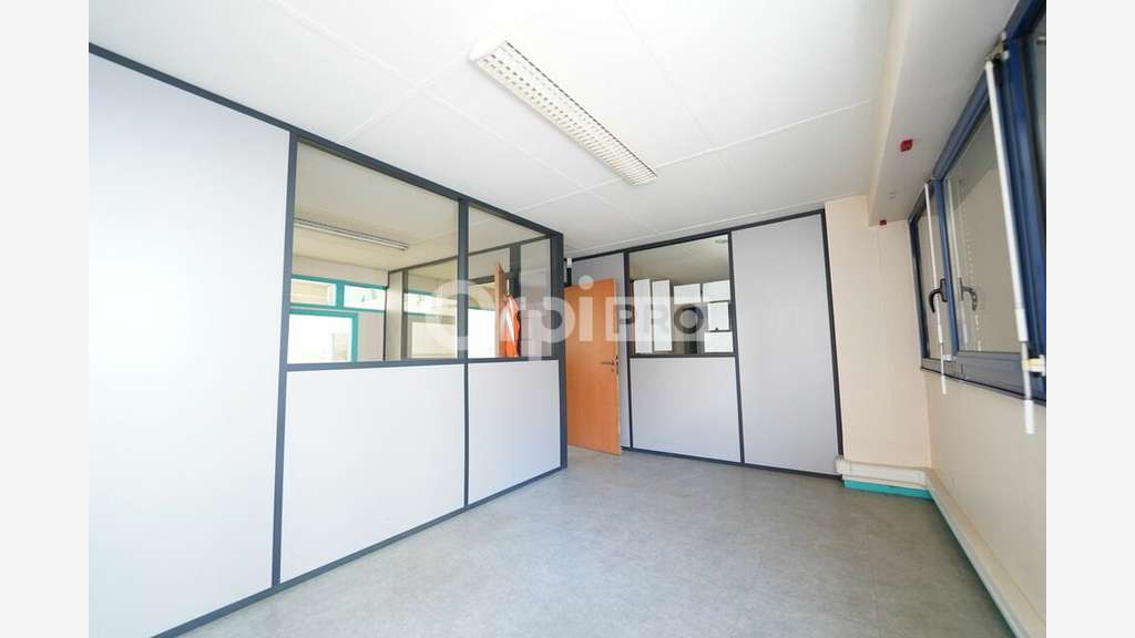 A louer local d'activité bureaux 196m² Lyon 69003