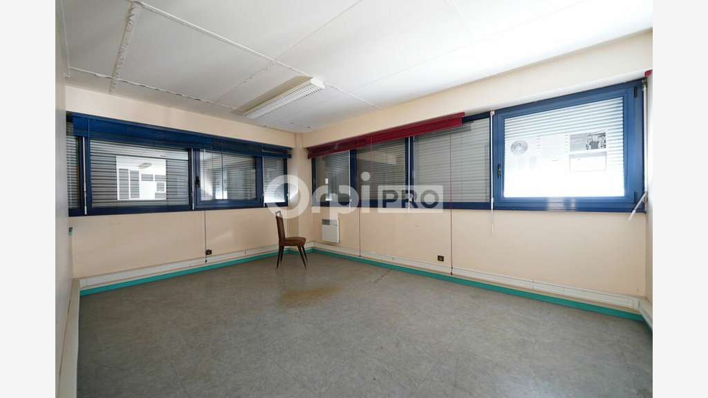 A louer local d'activité bureaux 196m² Lyon 69003
