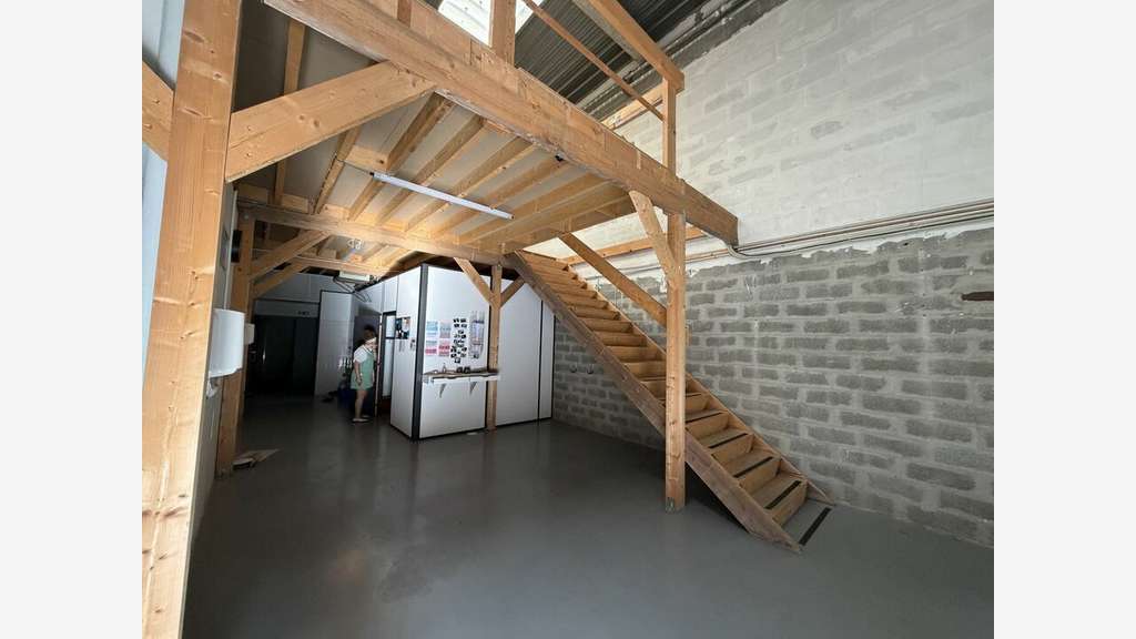 Local d'activité 193m² à louer à Lyon 3e